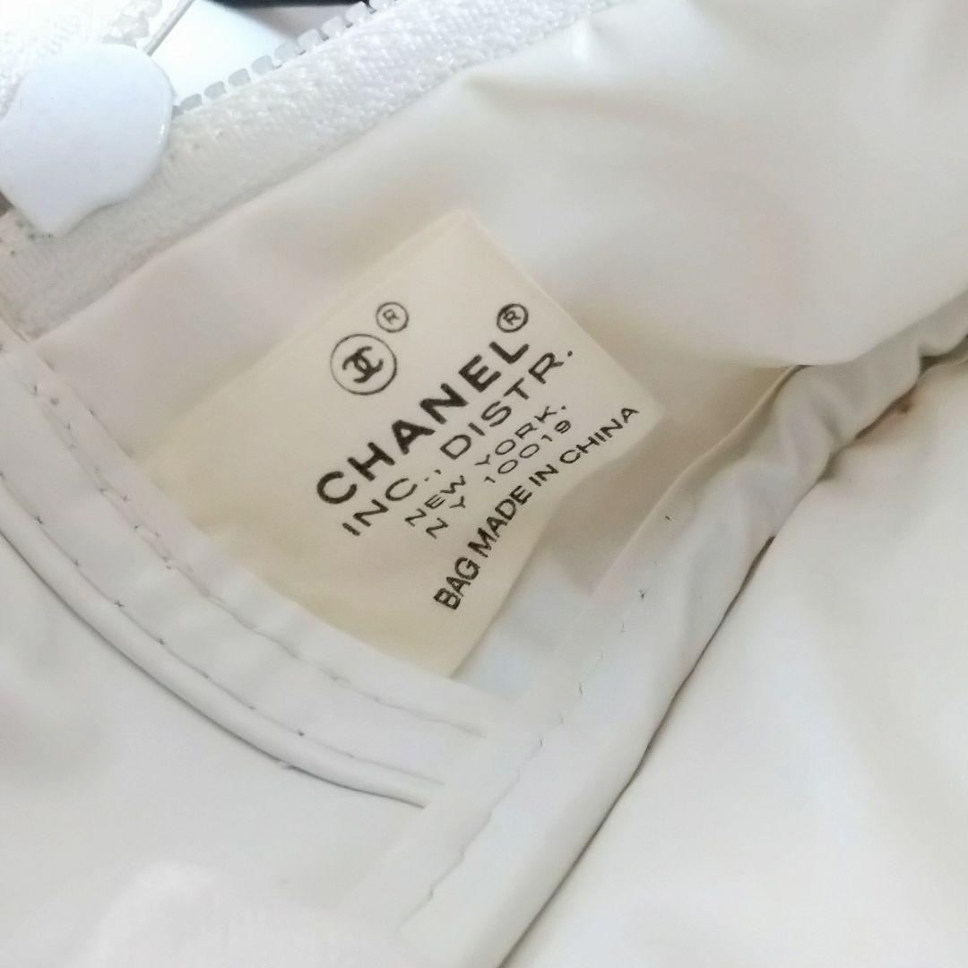 シャネル スポーツタイプ ビニル ポーチ ショルダーストラップ CHANEL