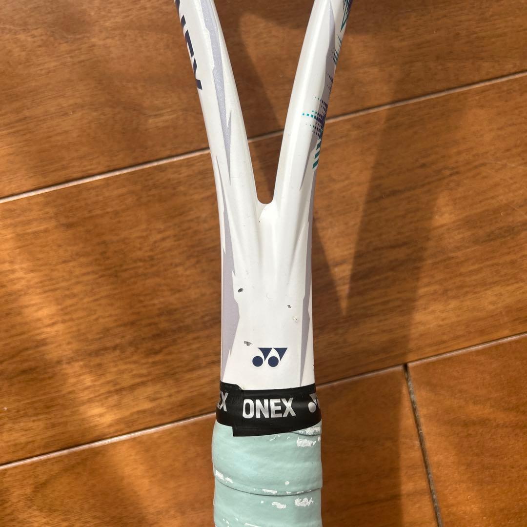 【値下げ】ヨネックス　ボルトレイジ5V UXL0