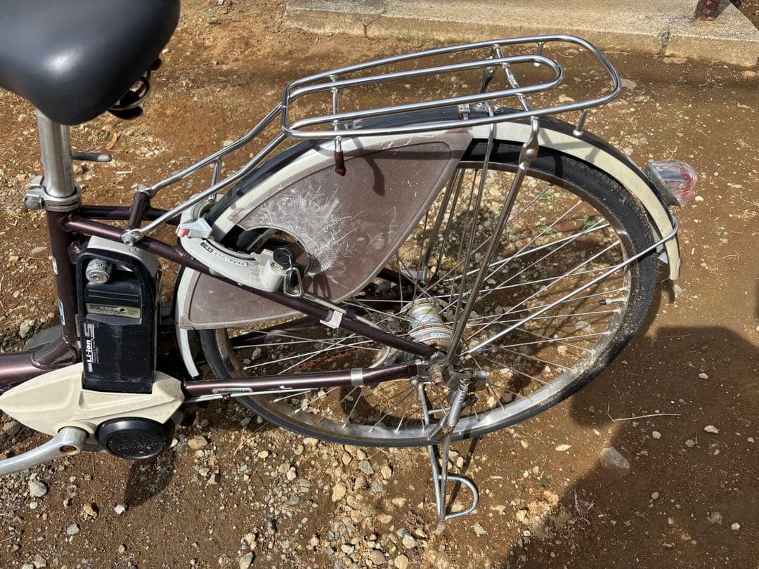 電動アシスト自転車 。 充電器、バッテリー1個付きです。引き取り限定お買得品