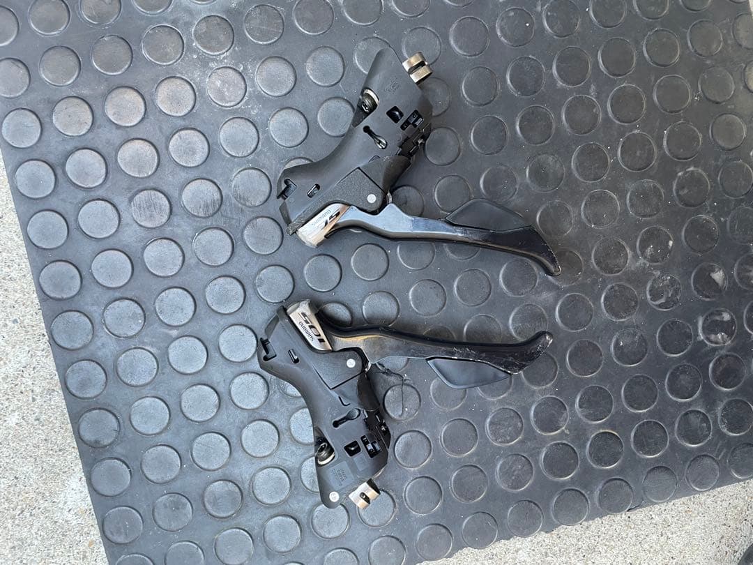 Shimano 105 シフター　8980円〜6980円