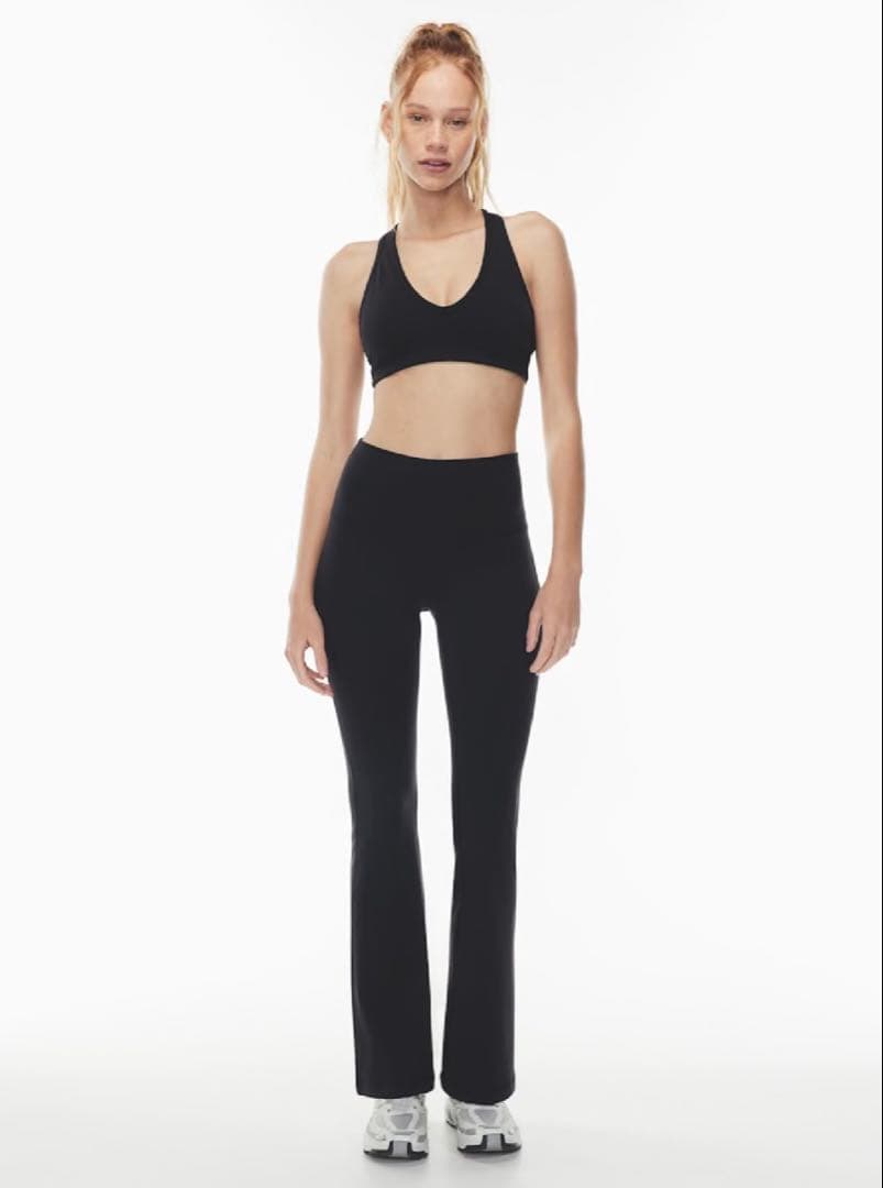 Aritzia 未使用 正規品 美脚 ハイウエスト フレアレギンス ブラック S