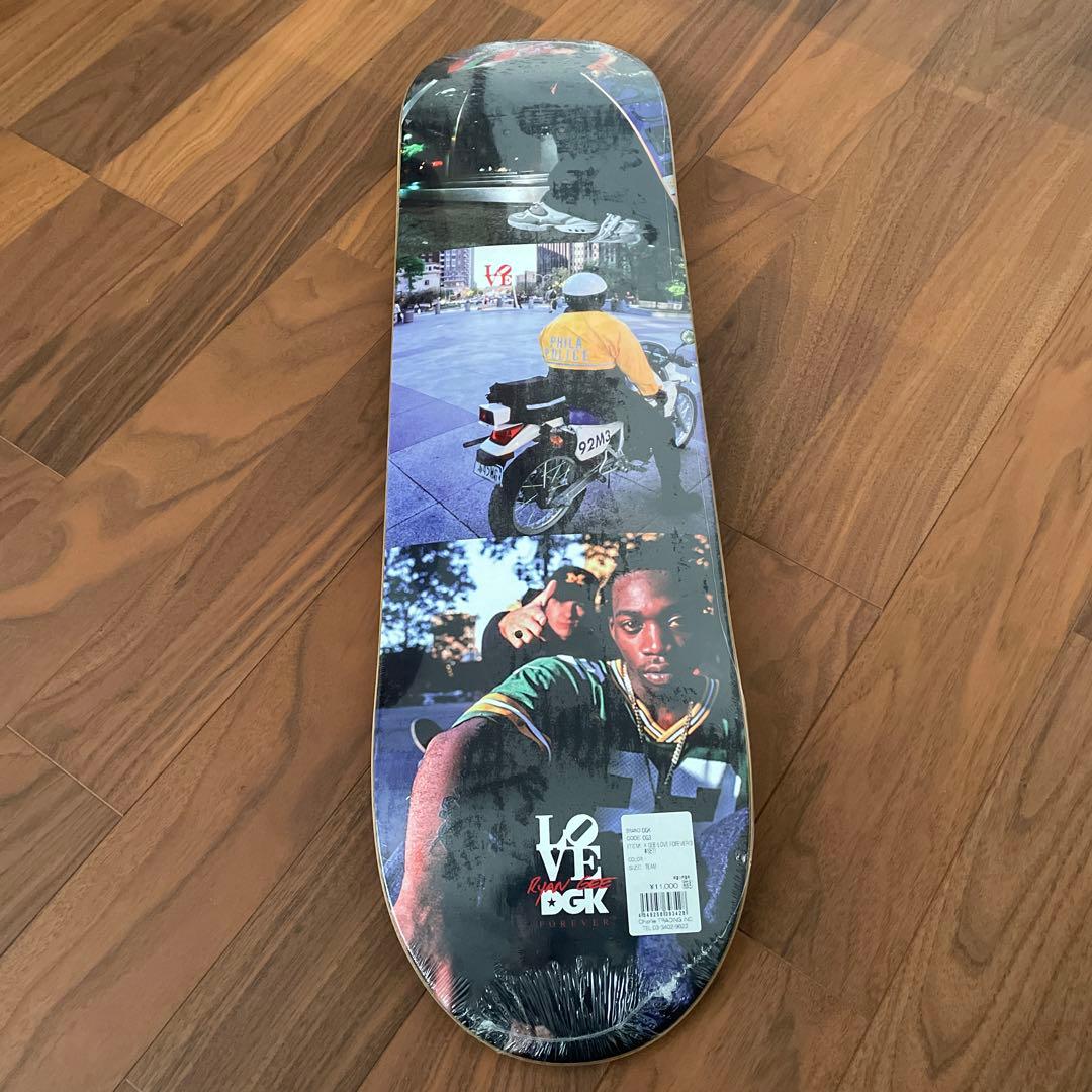 新品未使用品　スケートボード　デッキ　DGK＋おまけ