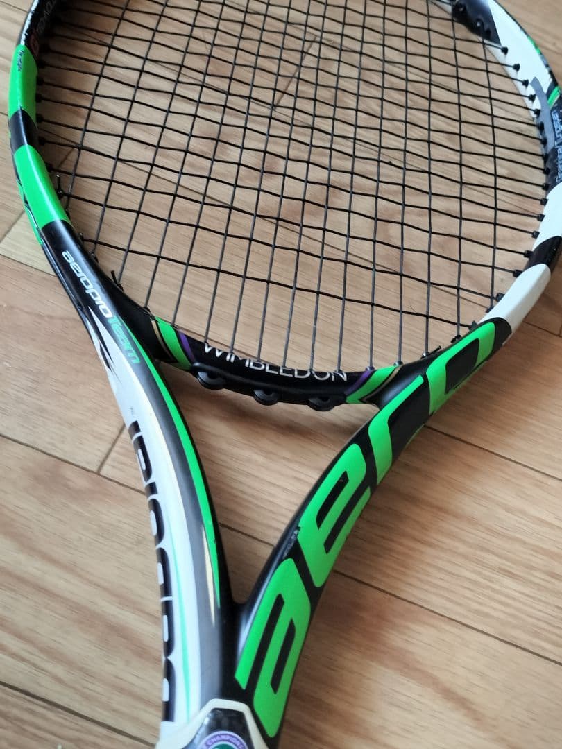 aeroPro Team ウィンブルドンエディション 硬式ラケットBabolat