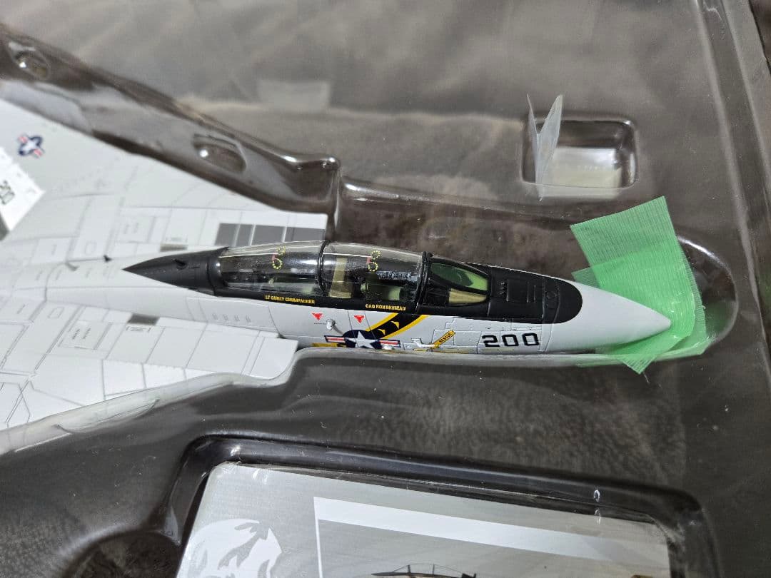 航空機・ヘリコプター Calibre Wings F-14A VF-84 1/72