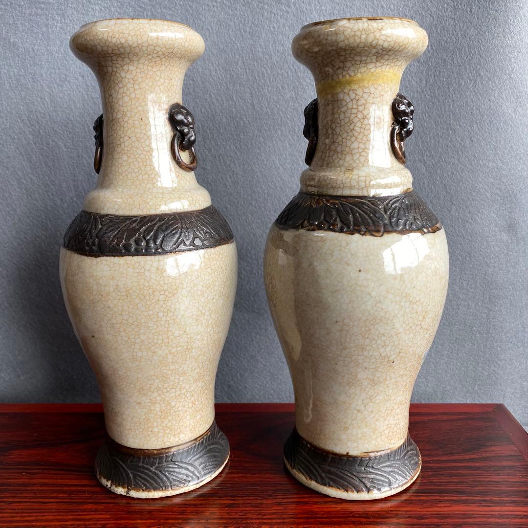 中国青花花生一対　明代成化年製　染付花鳥画　象耳　貫入磁器　花瓶花入 清時代