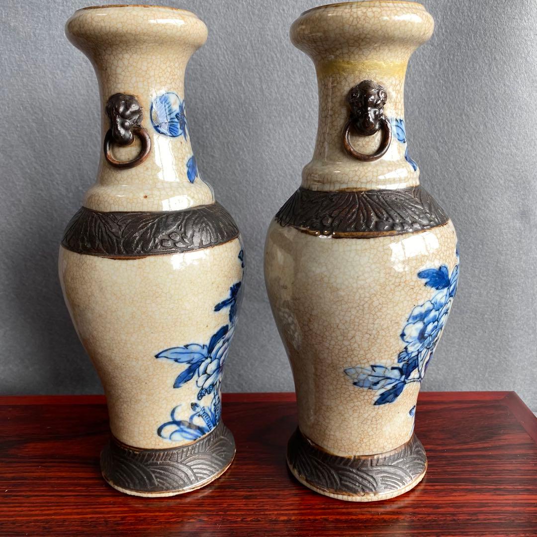 中国青花花生一対　明代成化年製　染付花鳥画　象耳　貫入磁器　花瓶花入 清時代