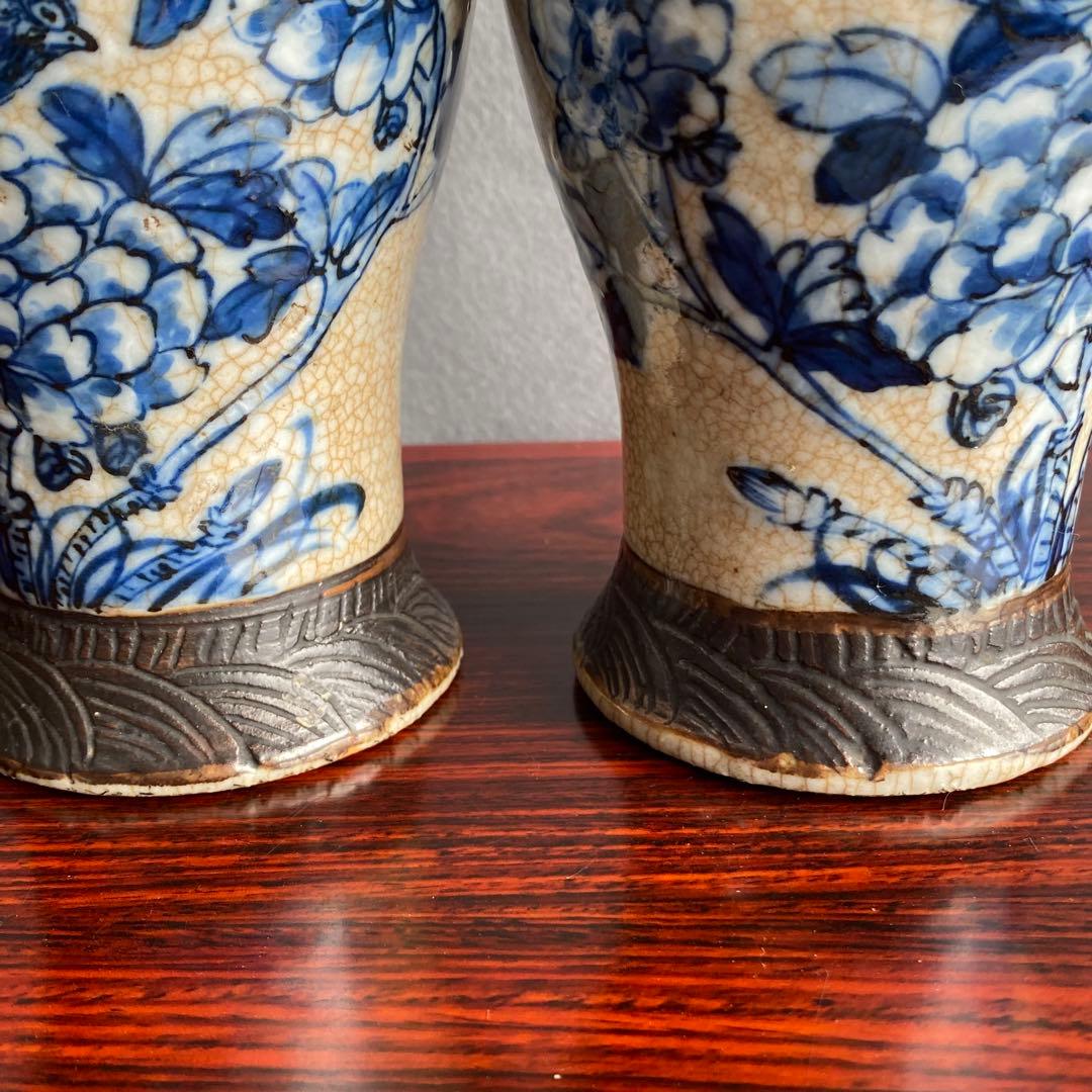 中国青花花生一対　明代成化年製　染付花鳥画　象耳　貫入磁器　花瓶花入 清時代
