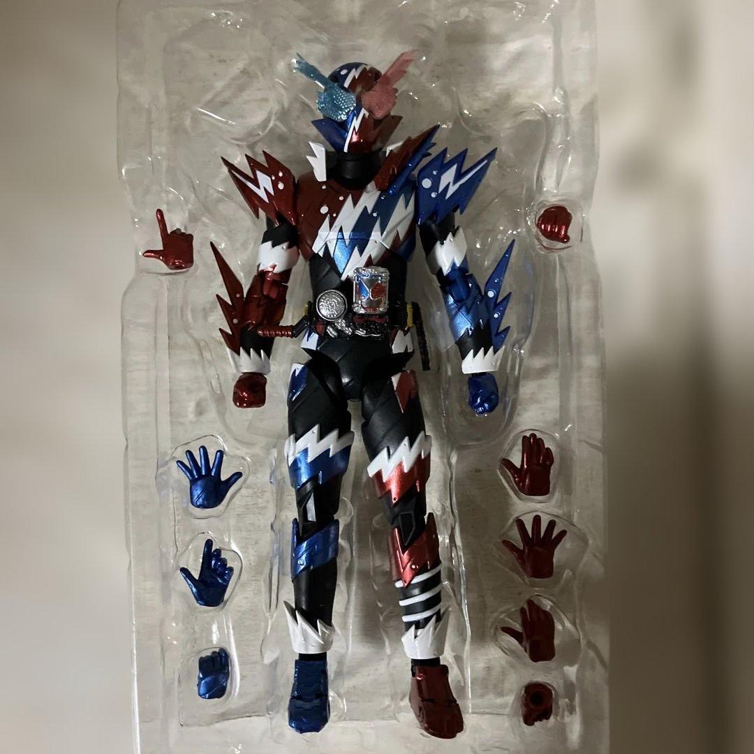 仮面ライダービルド　ラビットタンクスパークリングフォーム