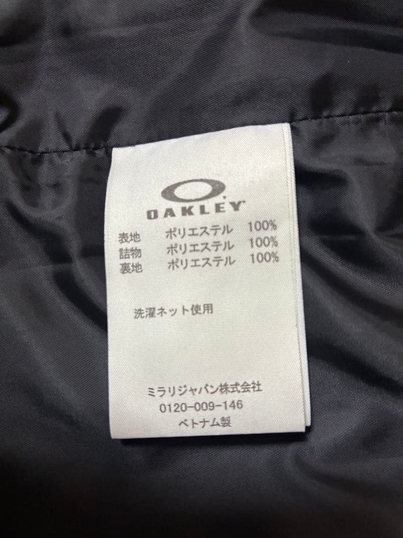 オークリー　ダウンジャケット黒　Ｌ