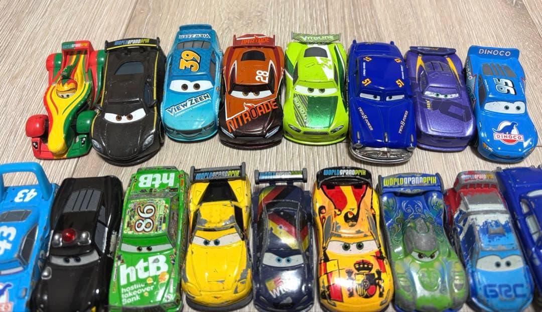 カーズ ミニカーセット 39台