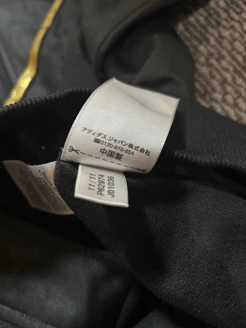 adidas ブラック ゴールド ジャージセット　L