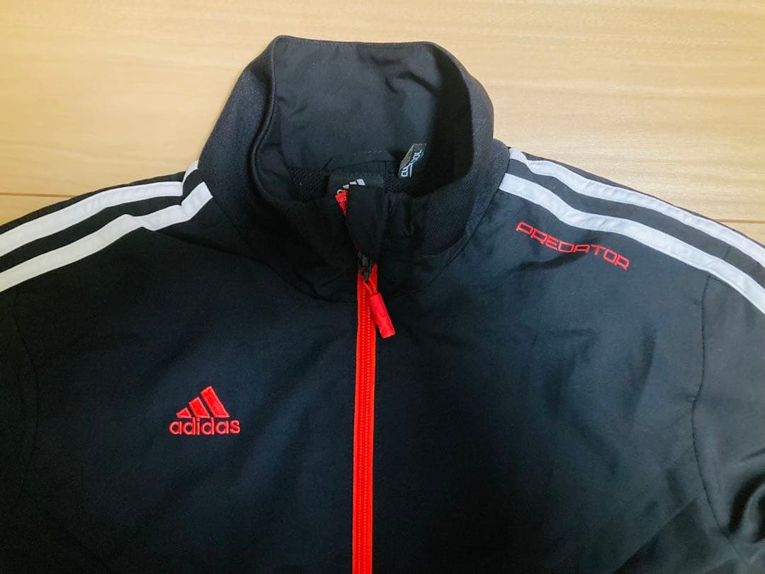 adidas Predator ナイロンジャケット ブラック/レッド