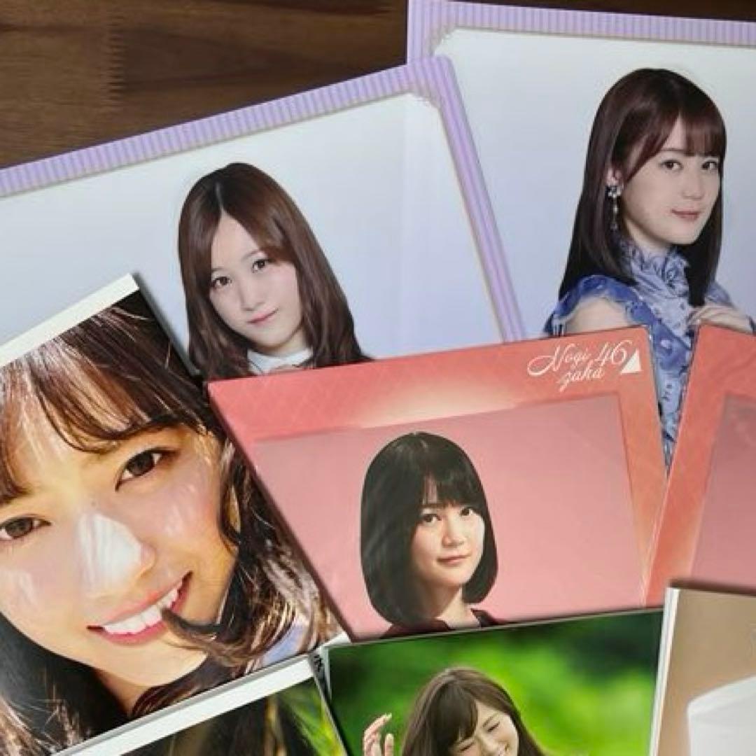乃木坂46 お得な24点セット 写真集、超特大クリアファイル、CD等盛りだくさん