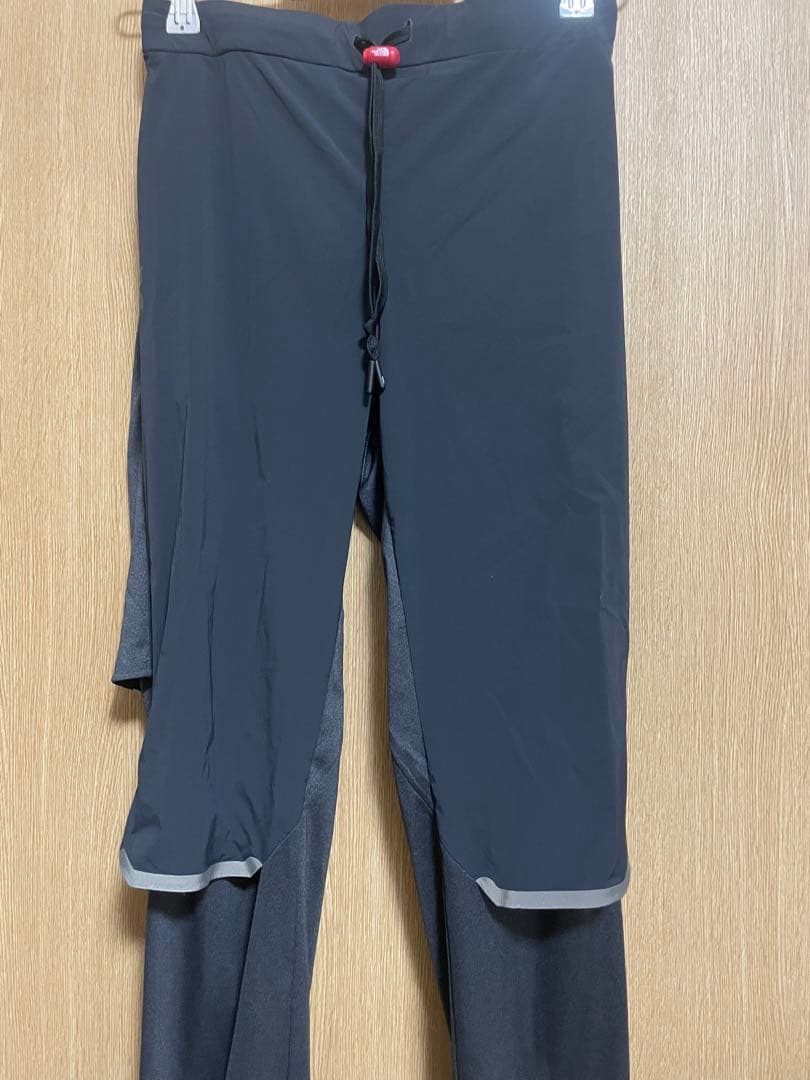 On ランニングパンツ　レディースXS
