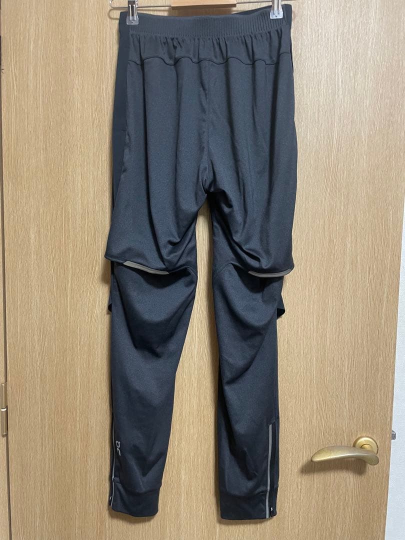 On ランニングパンツ　レディースXS