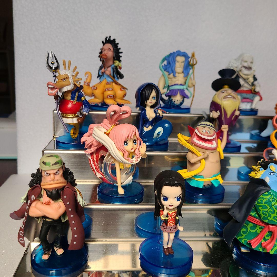 ワンピースワールドコレクタブルフィギア　23種類セット