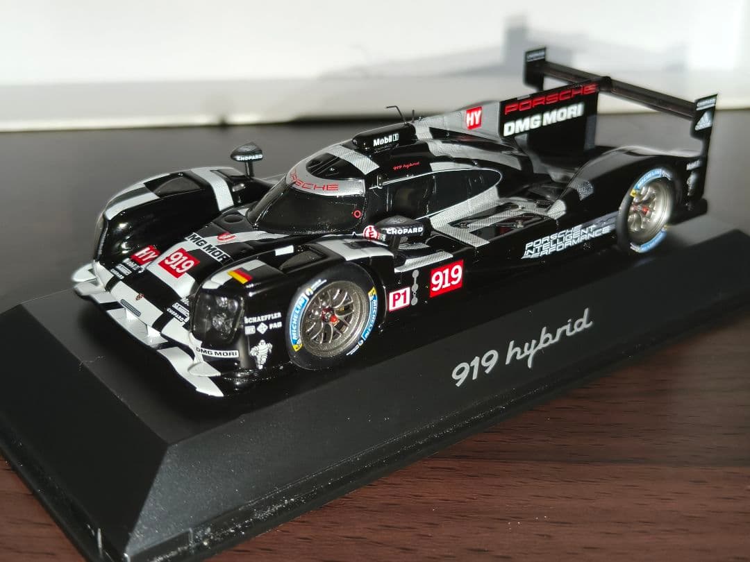 1/43 Porsche 919 Hybrid ダイキャストミニカー