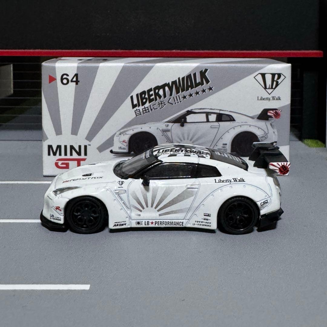 minigt lbwk gtr35 ホワイト