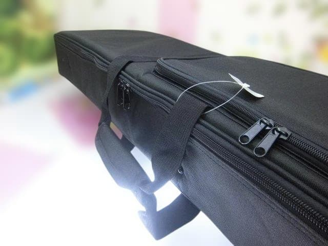 新品未使用(送料無料)11.000円　沖縄三線専用　新型セミハードケース一つ如何