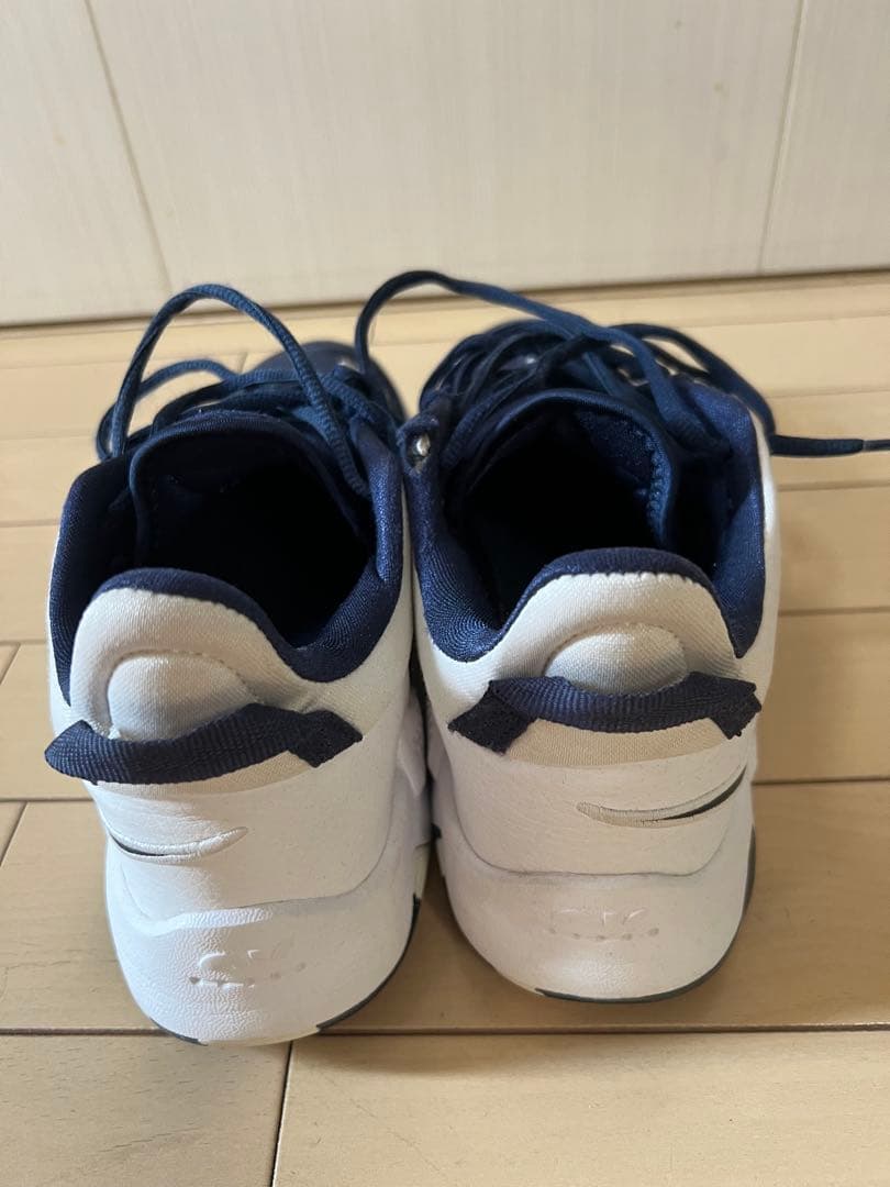 【レア商品】NIKE PG ポールジョージ　ホワイト／ネイビー 27.5cm