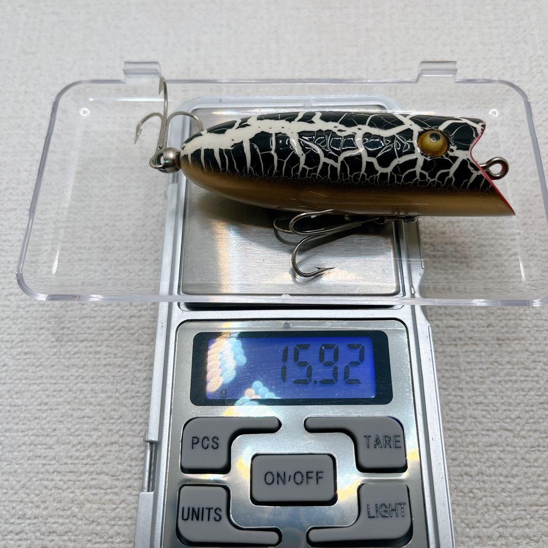 ホワイトスモーキー トップウォーター プラグ