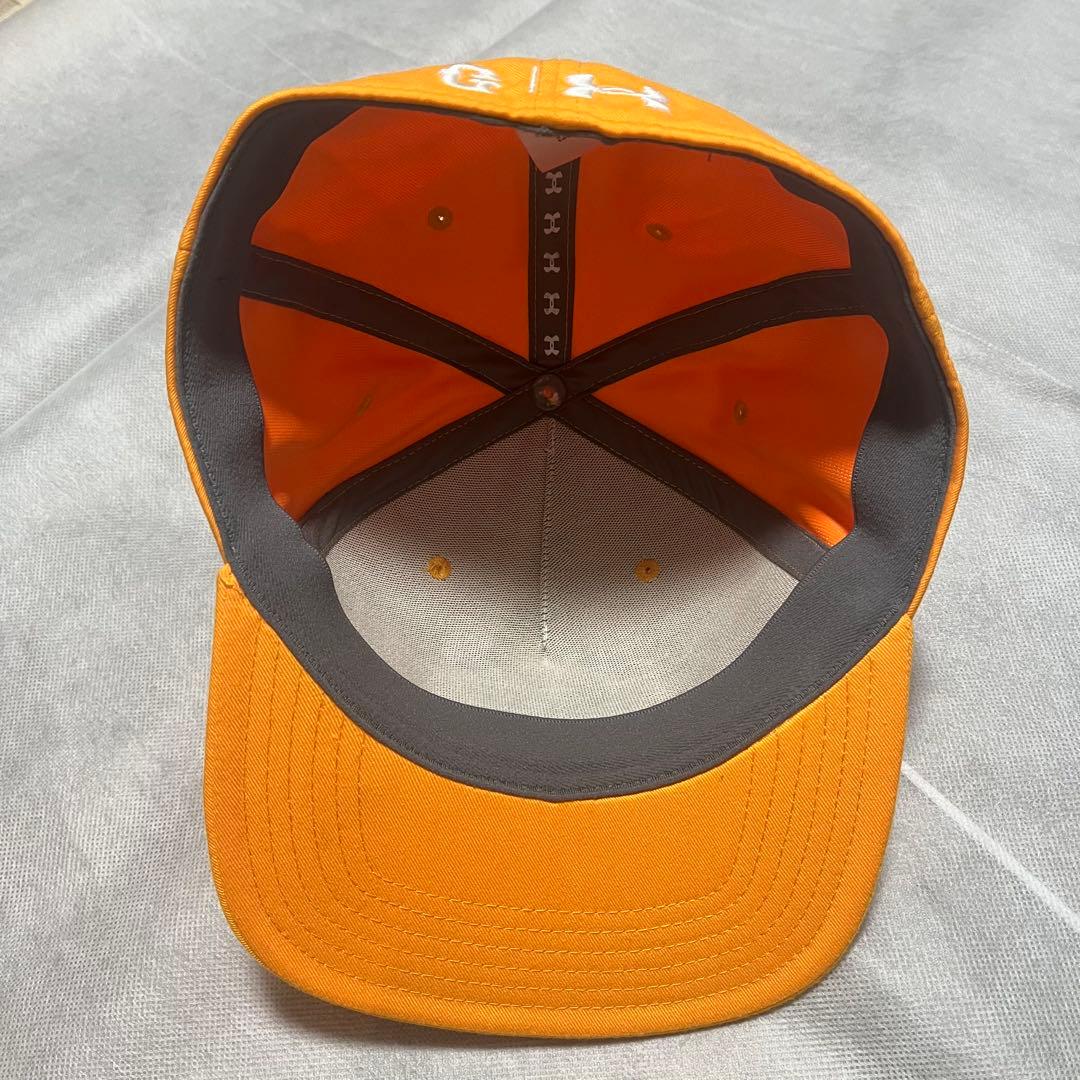 ジャイアンツ Under Armour 泉口友汰選手直筆サイン オレンジキャップ