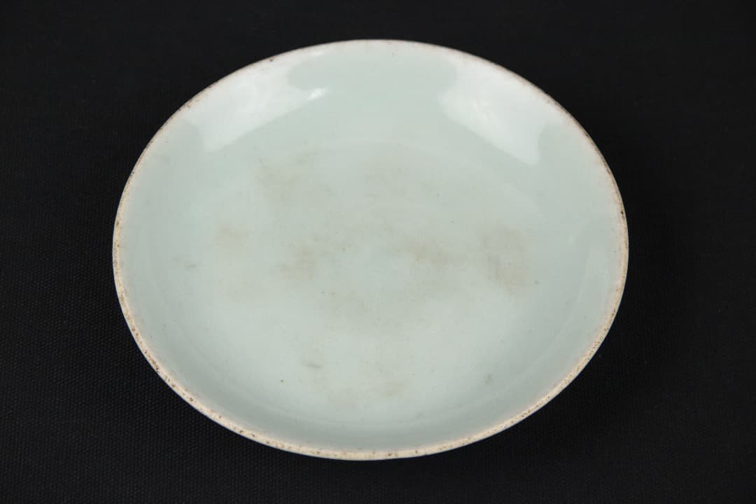 中国美術 景徳鎮 豆青釉　一対　唐物　古物　 古い小皿 落款あり EN25-7