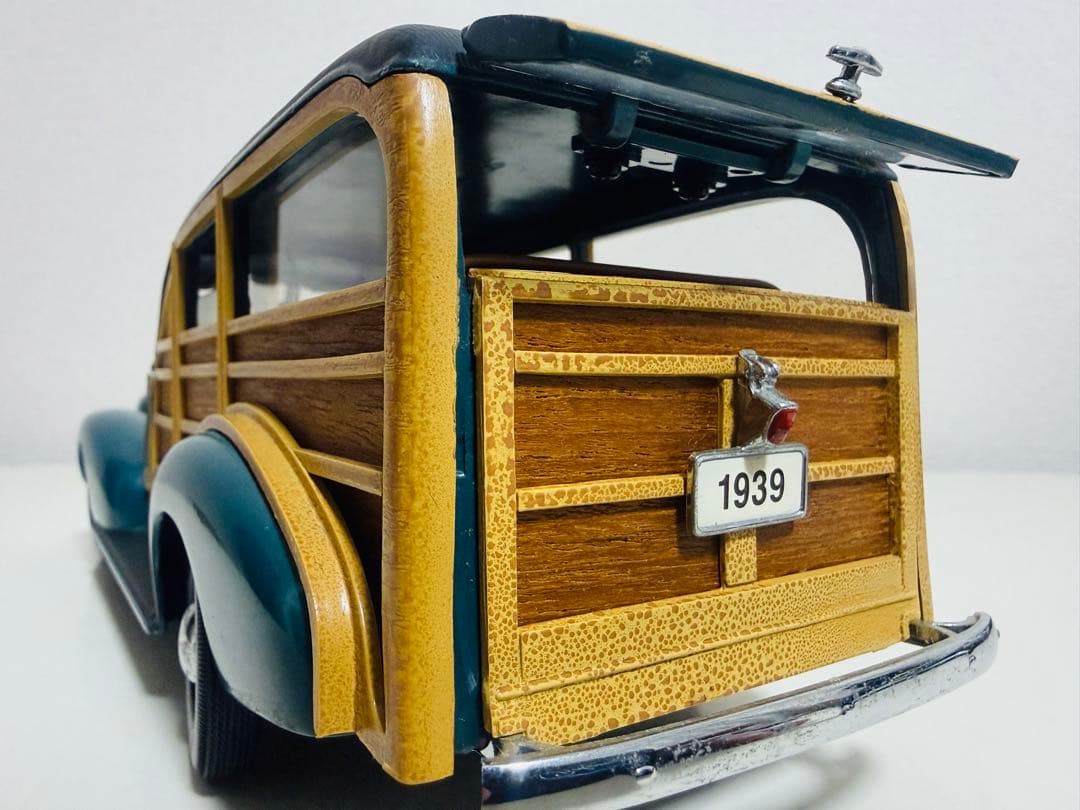 MCC/'39Chevyシボレー WoodyWagonウッディーワゴン 1/18