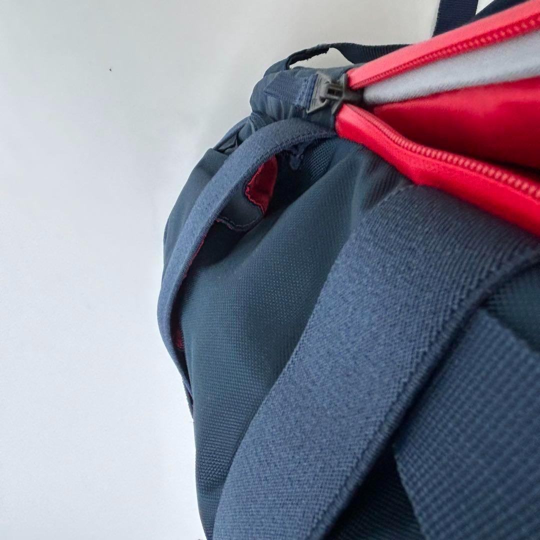 【新品】Under Armour バックパック 27L ネイビー/レッド　バスケ