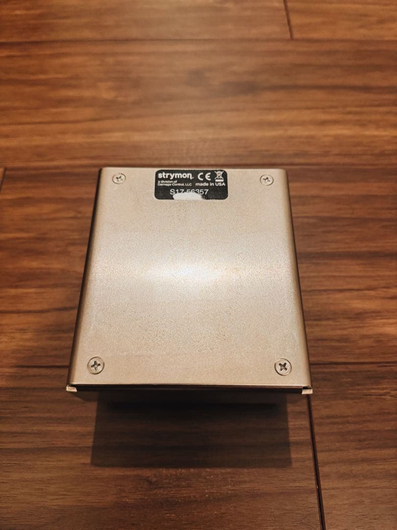 ギター strymon DECO V1