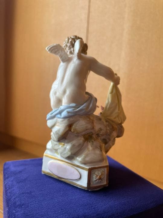 【最終値下です】マイセン　（古マイセン？） ハートを包む天使