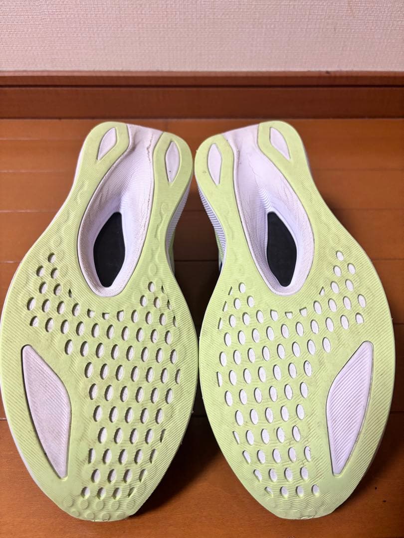 ASICS MAGIC SPEED4 ランニングシューズ　メンズ　27.0cm