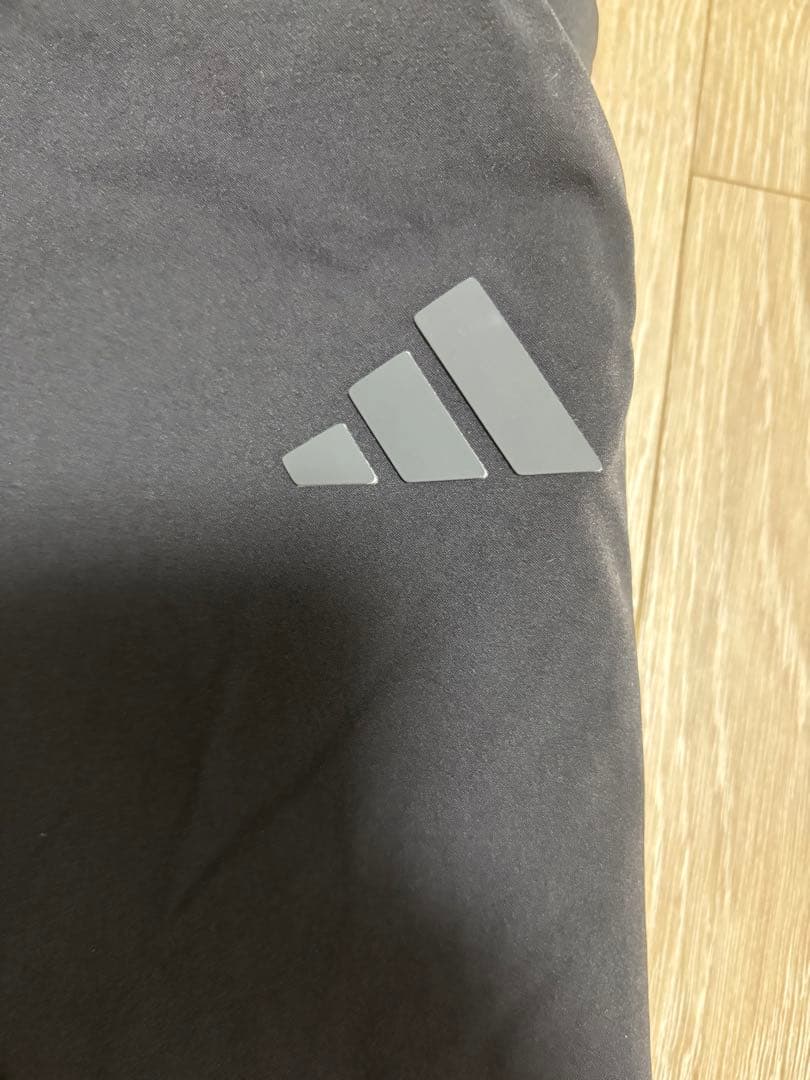 adidas パンツ