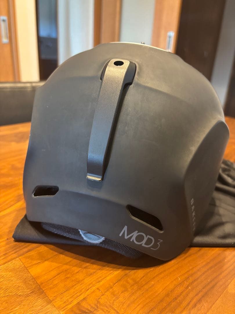 Oakley スキースノーボード　ヘルメット MOD3 Lサイズ