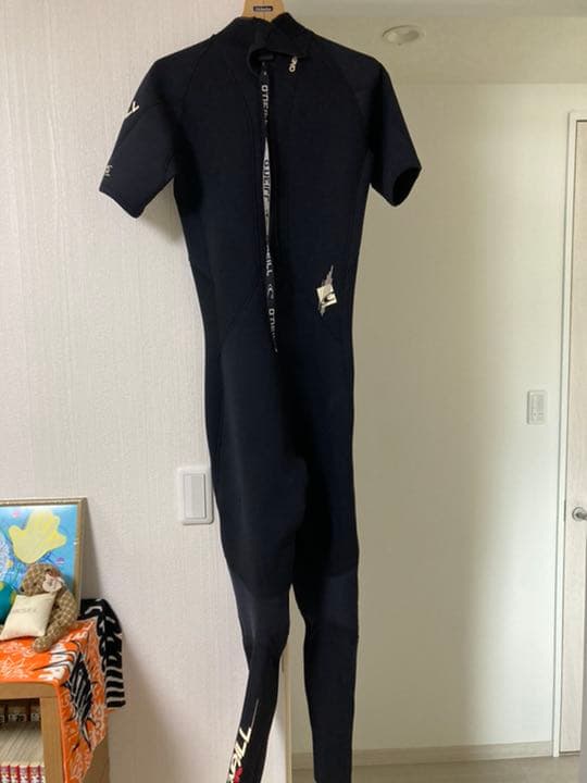 美品！！オニール　ウエットスーツ