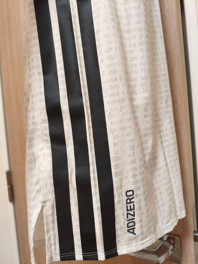 adidas アディゼロ シングレット ランニング 日本未発売