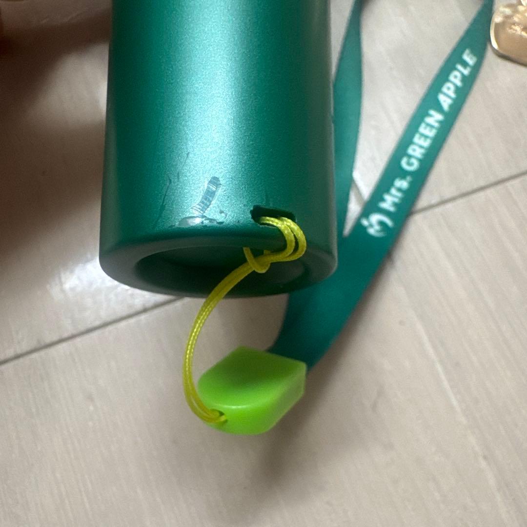 Mrs. GREEN APPLE ペンライト　チャーム付き
