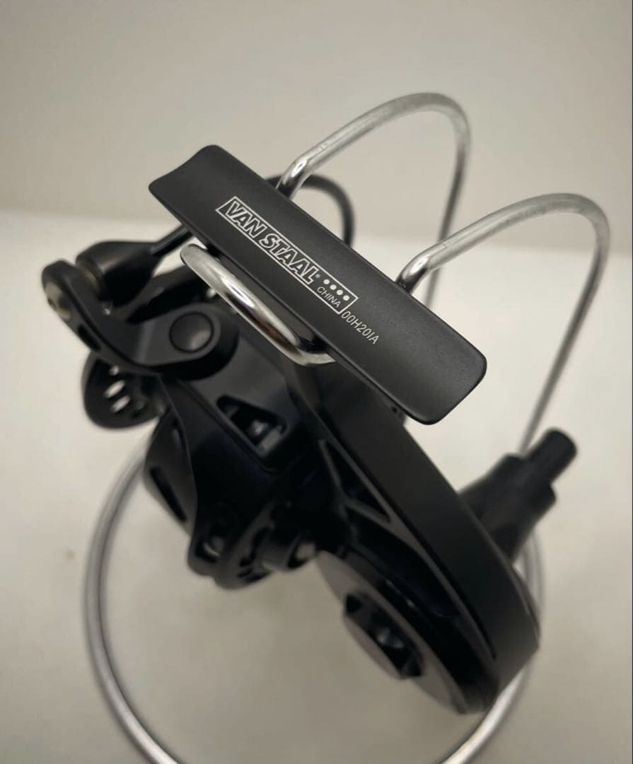 【右ハンドル】VAN STAAL VR151B ブラック 防水 スピニング