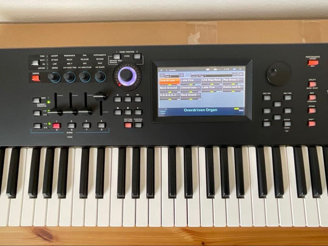 【中古美品】YAMAHA MODX7+ ヤマハ シンセサイザー76鍵【元箱あり】