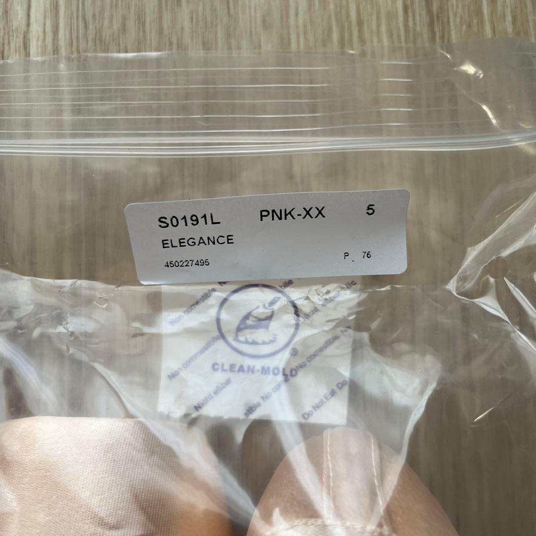 【新品未使用】リボン付き　BLOCH トゥシューズ エレガンス ピンク 5××
