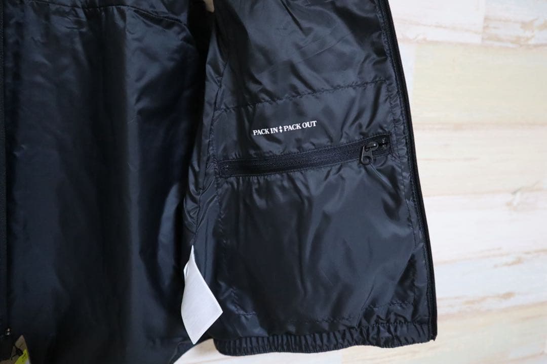 新品 Sサイズ ナイキ トレイル ランニングベスト　NIKE プリマロフト