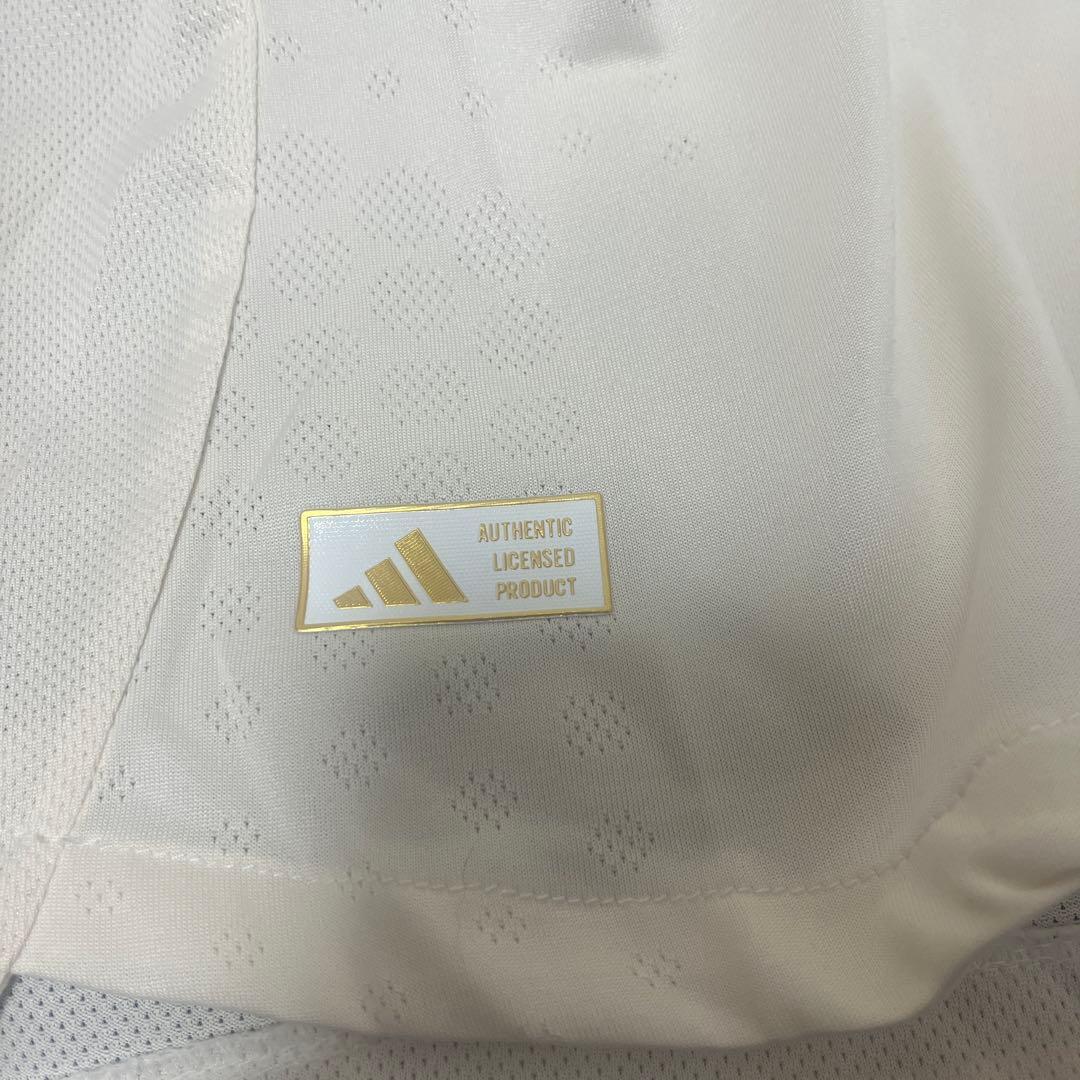 【新品未使用】リヴァプールFCアウェイユニフォーム　ソボスライ