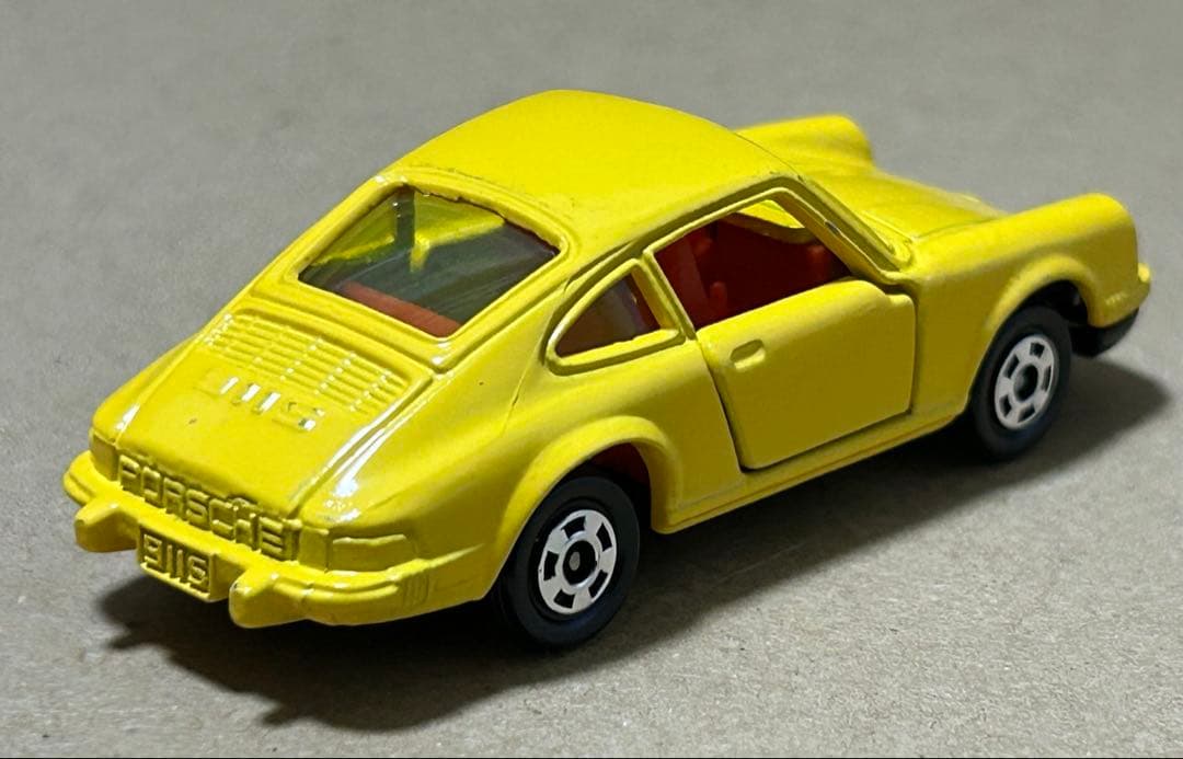 日本製 トミカ ポルシェ911S 黄