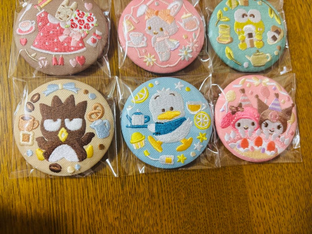 【全15種類】サンリオキャラクターズ刺繍缶バッジ３　コンプリートセット完売品