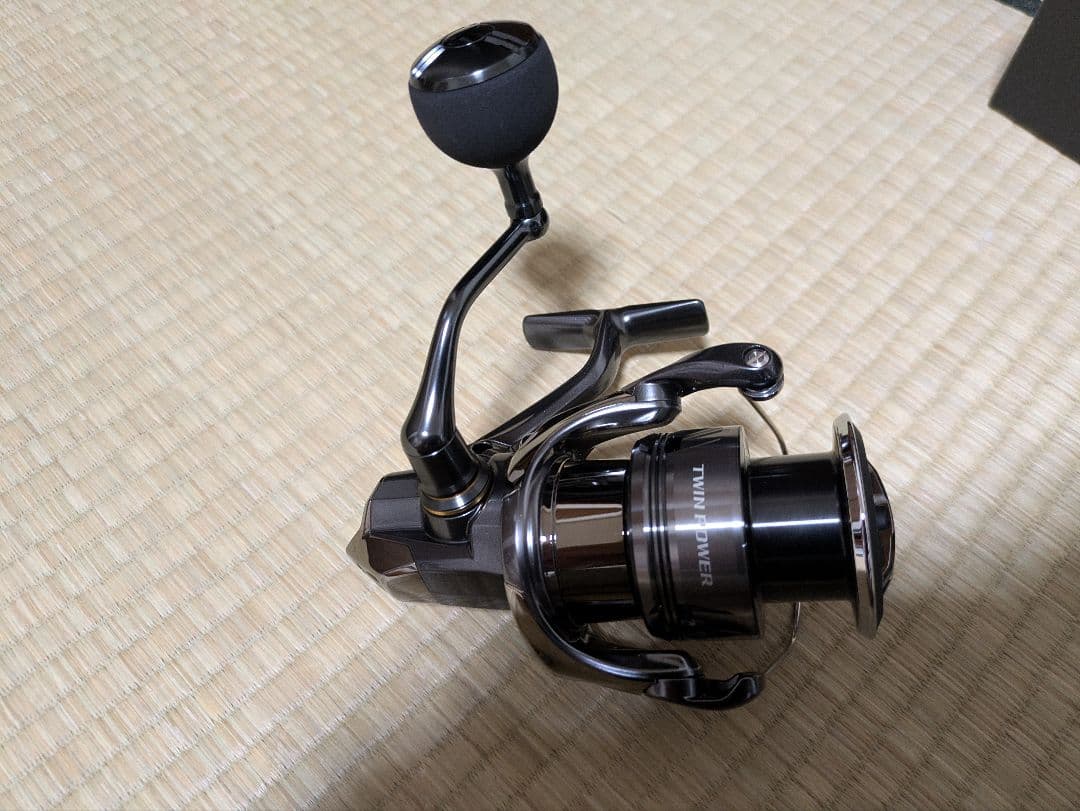 シマノ 24TWIN POWER 4000PG 24ツインパワー