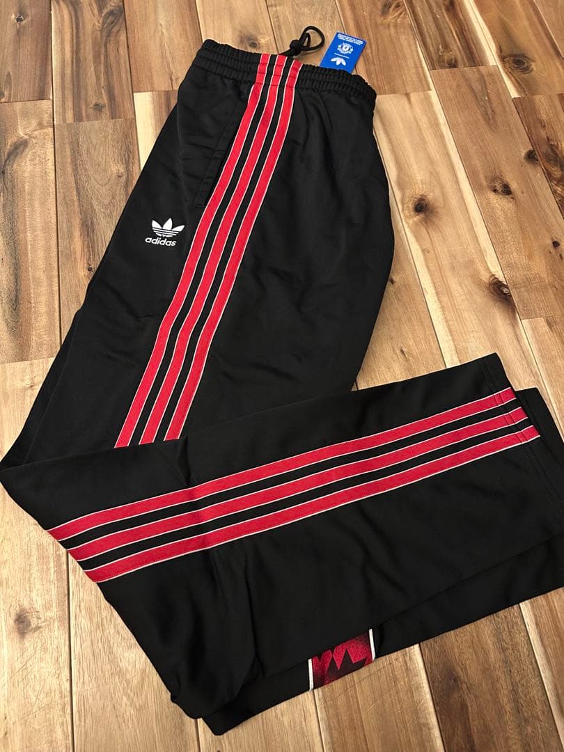 【新品・正規品】マンチェスター・ユナイテッド 91 トラックパンツ　2XL