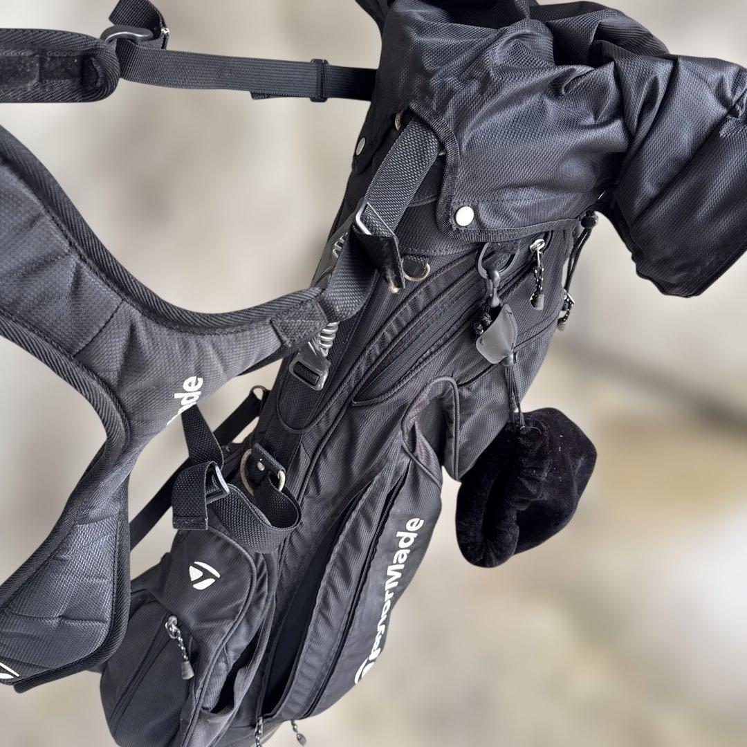 TaylorMade ブラック スタンド　ショルダー付き　キャディバック