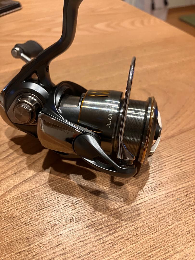 DAIWA エアリティ　LT2500S スピニングリール