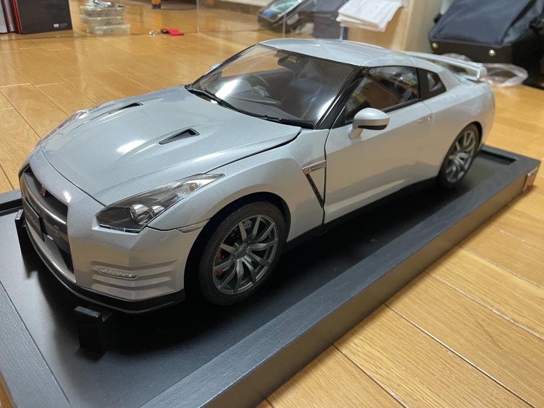 日産GT-R 2011年モデル R35 8分の1模型
