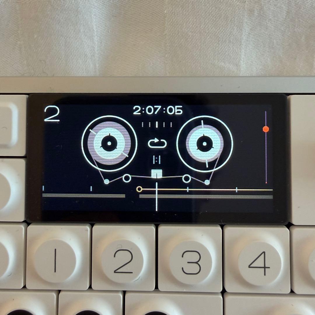 【美品】Teenage Engineering OP-1 Field